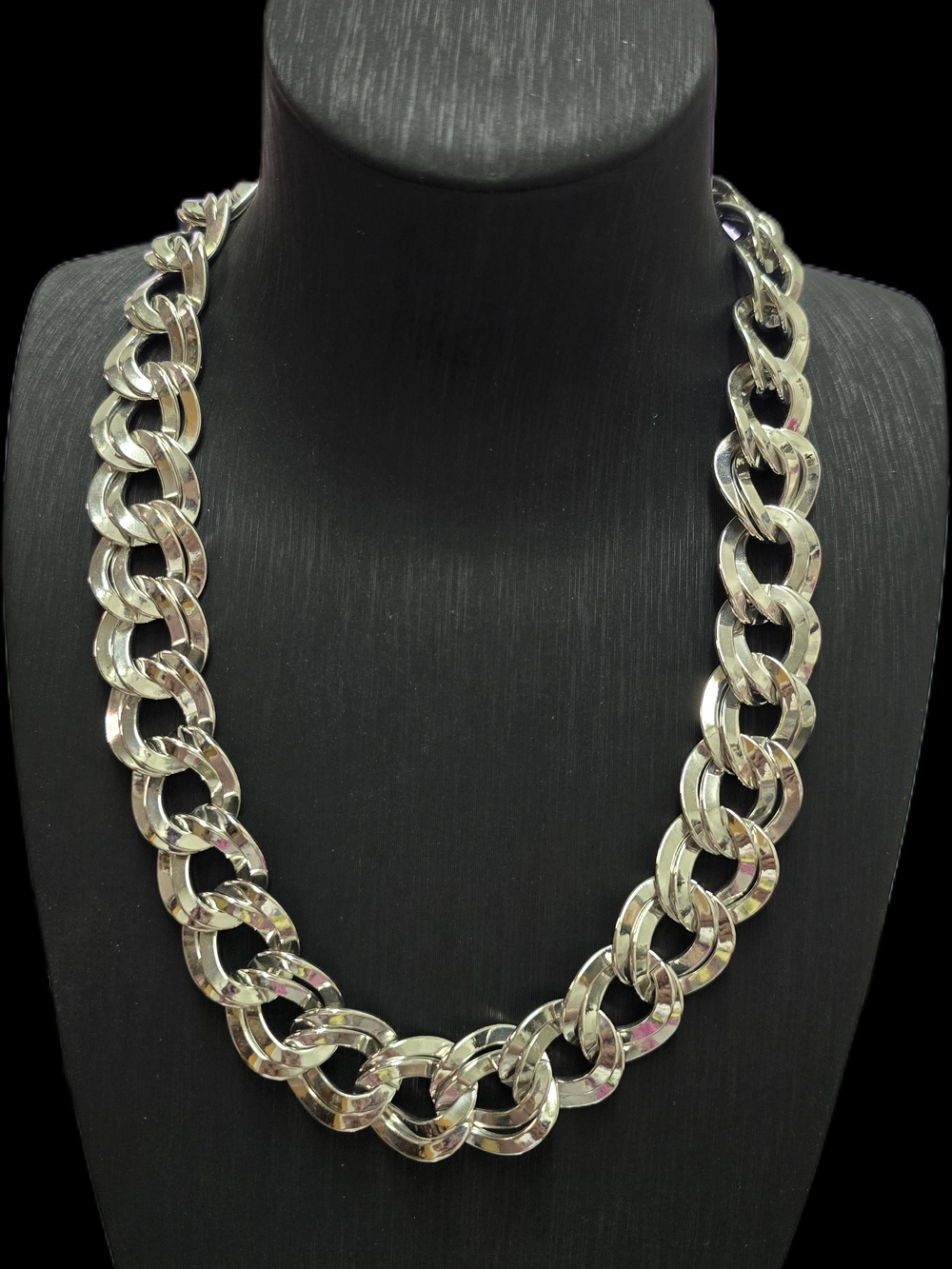 Silver-Tone Chunky Chain Necklace - Women's JewelryVintage Monet Necklace Chunky